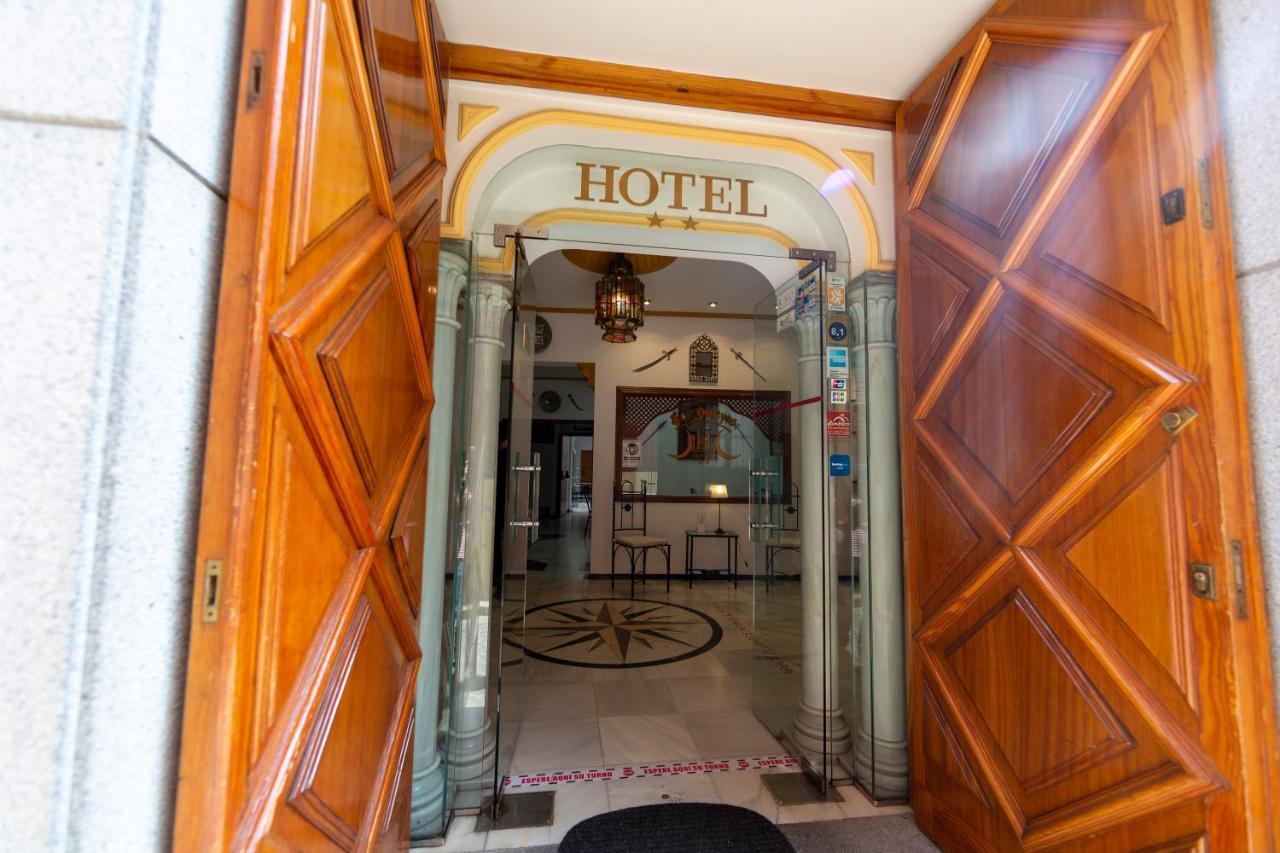 Hotel Los Omeyas Кордова Экстерьер фото