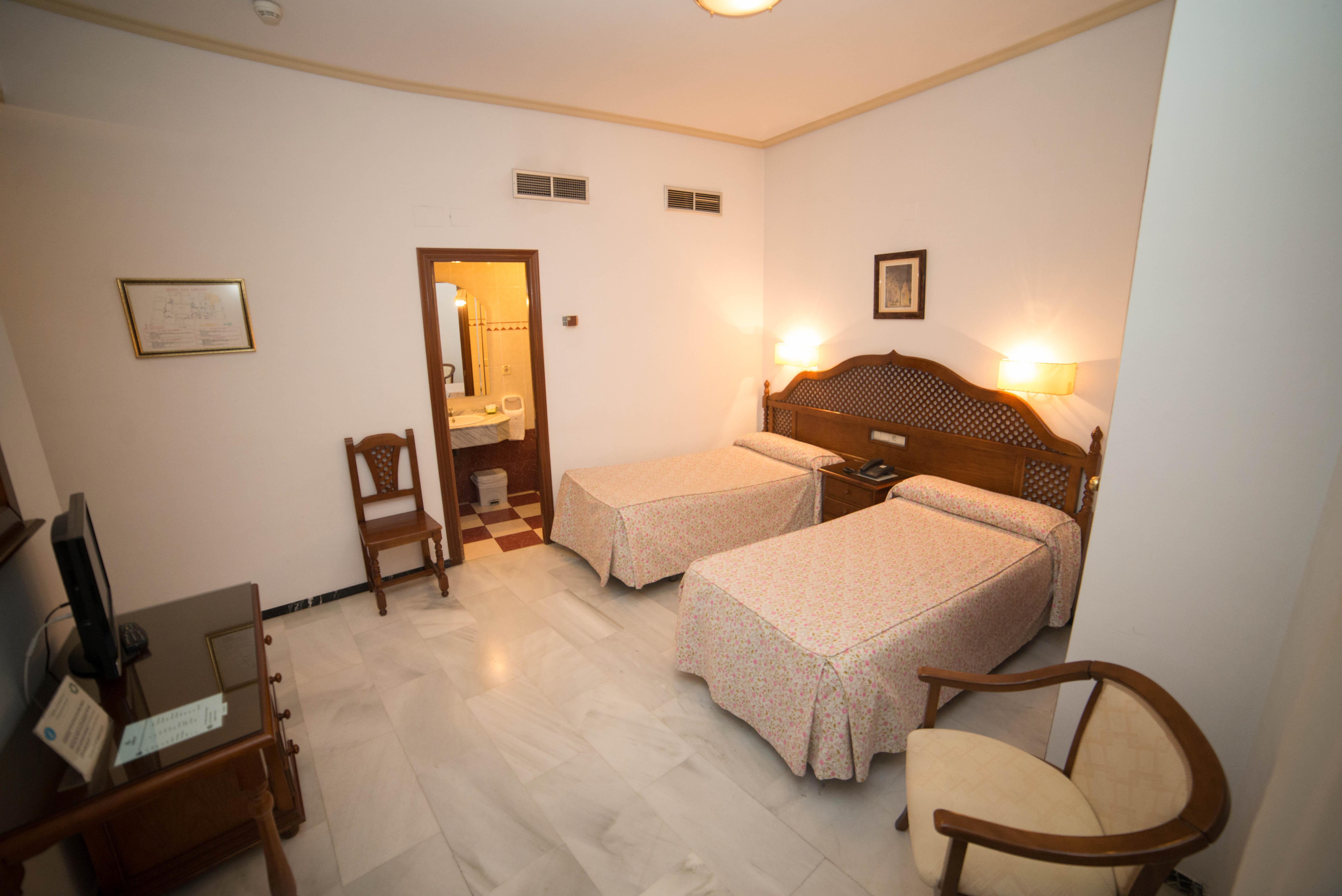 Hotel Los Omeyas Кордова Экстерьер фото