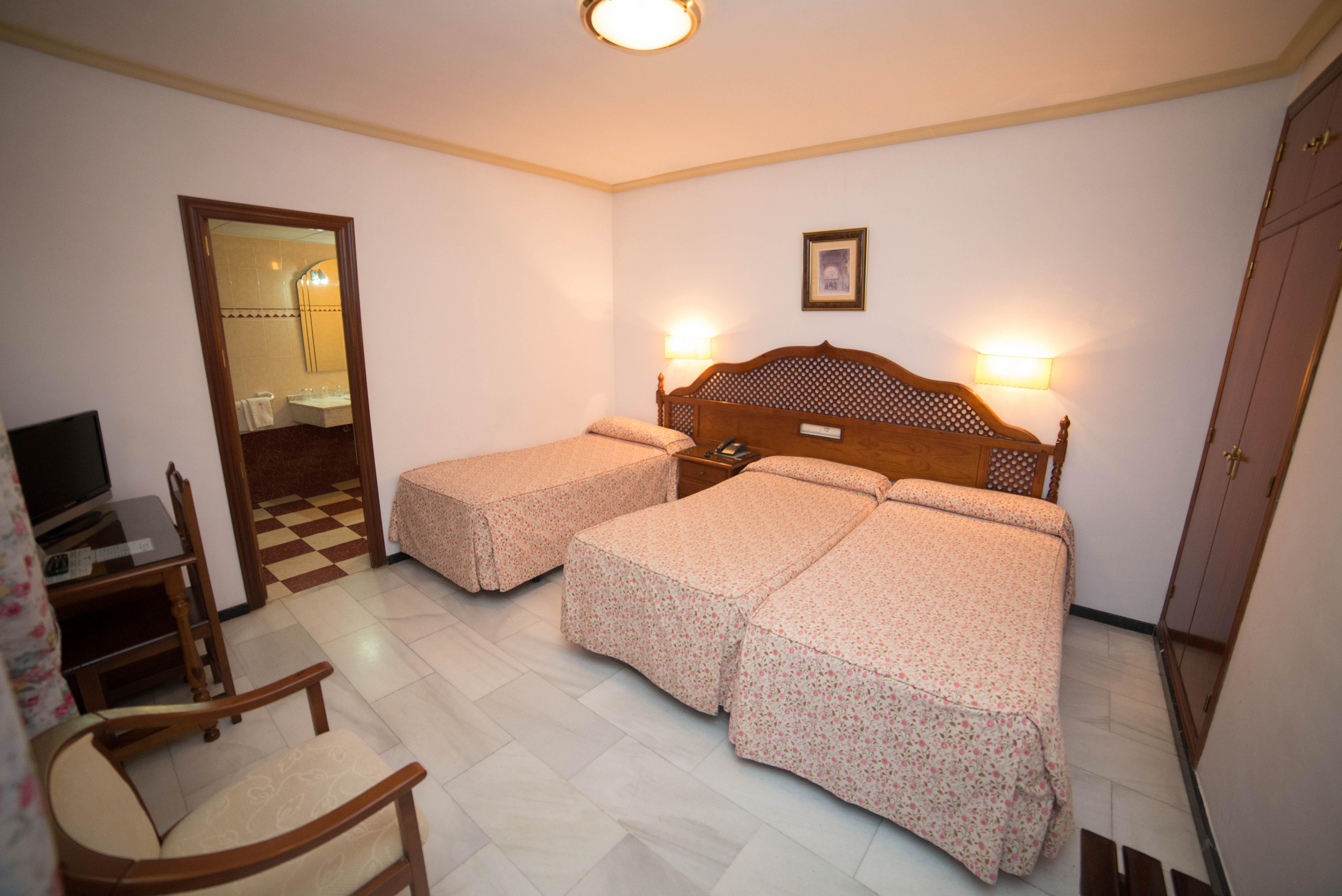 Hotel Los Omeyas Кордова Экстерьер фото
