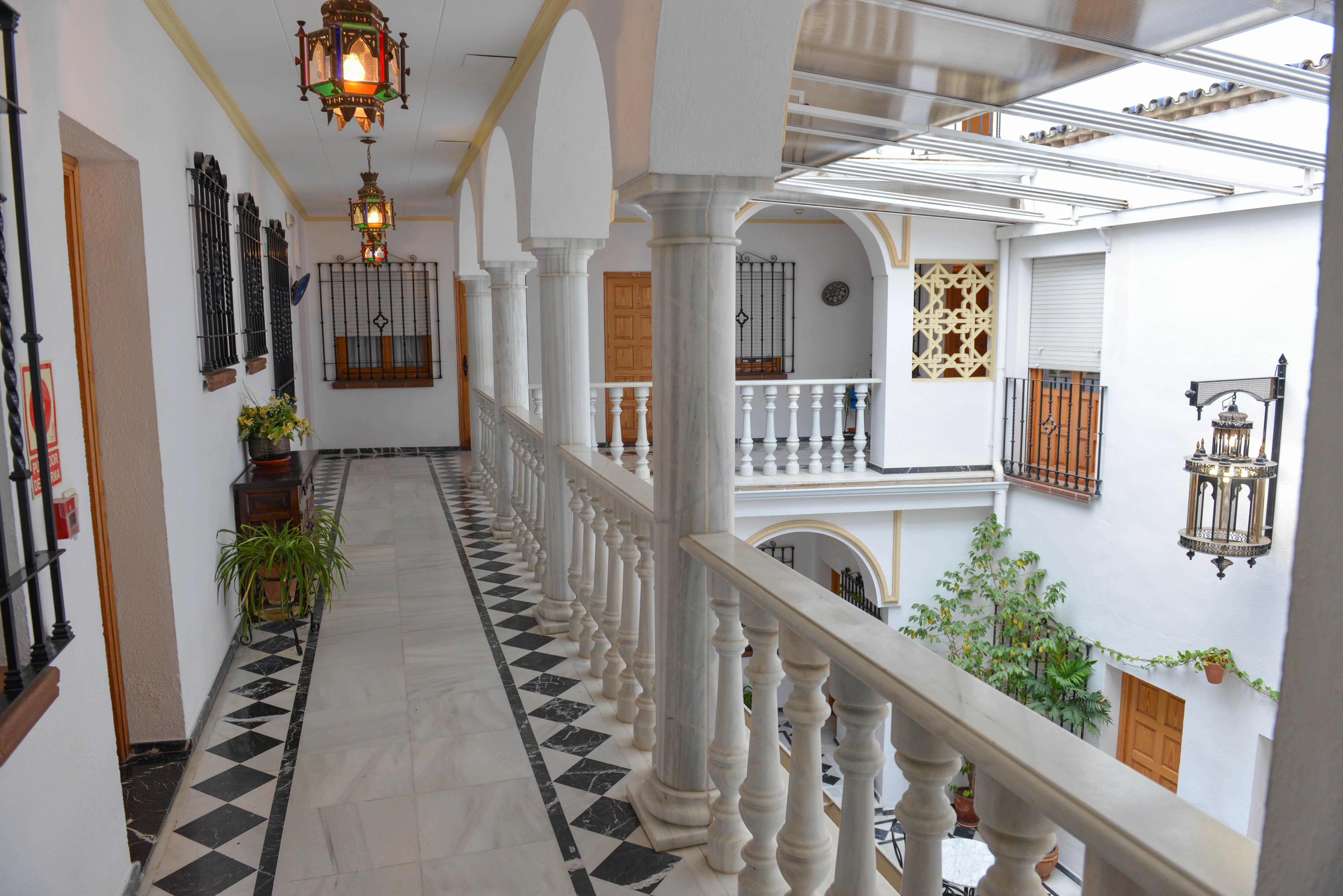 Hotel Los Omeyas Кордова Экстерьер фото