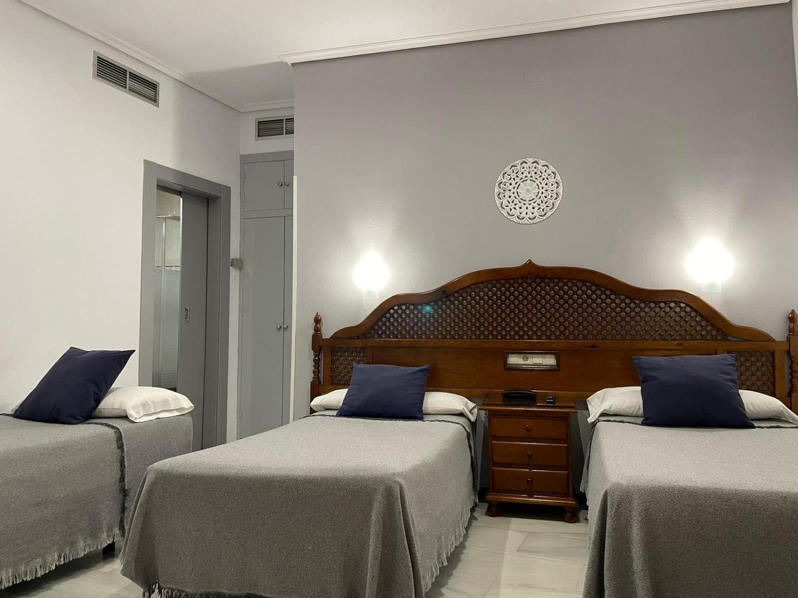 Hotel Los Omeyas Кордова Экстерьер фото
