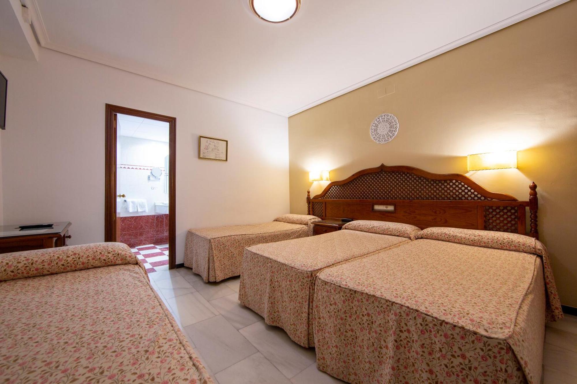 Hotel Los Omeyas Кордова Экстерьер фото