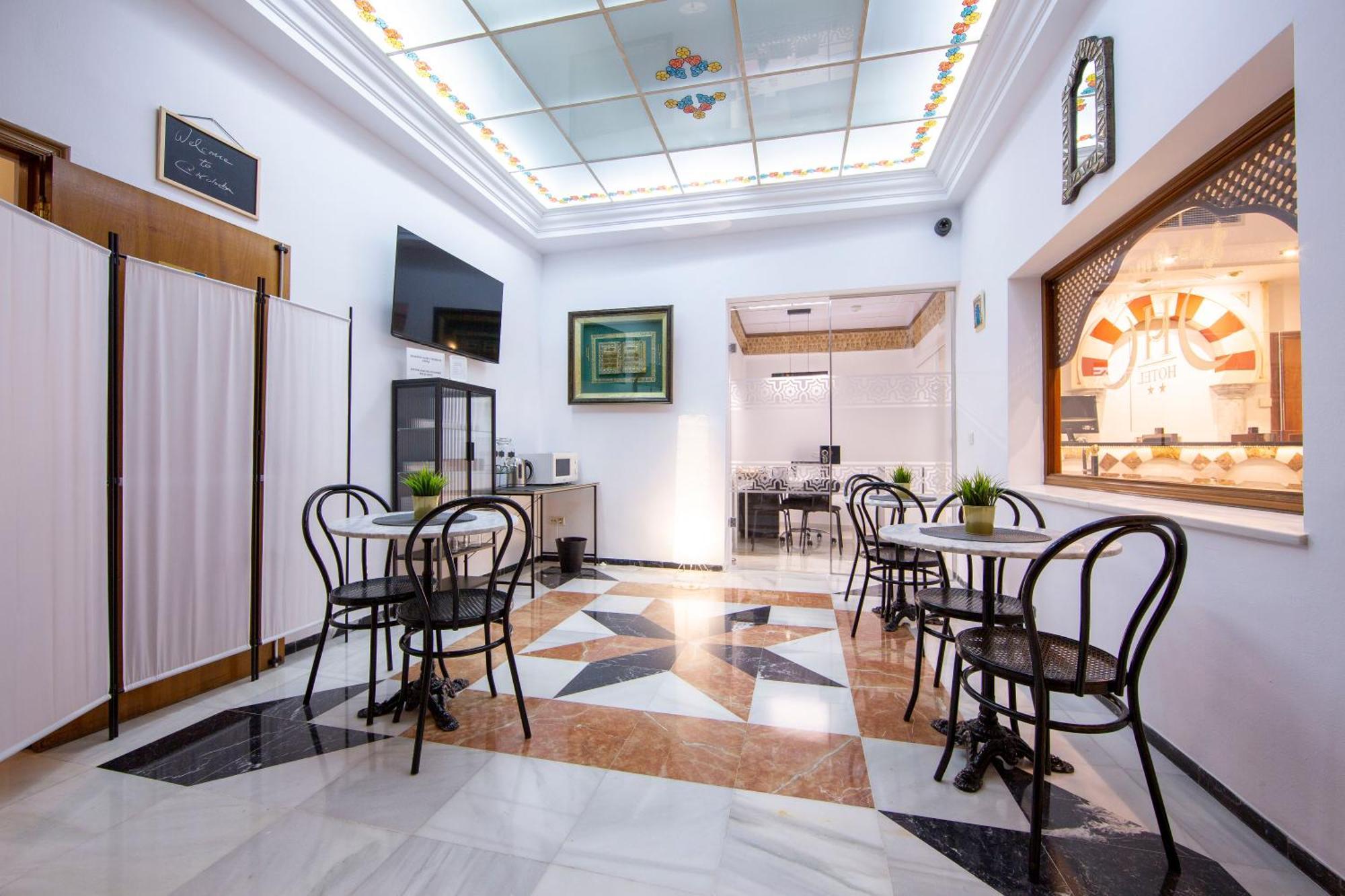 Hotel Los Omeyas Кордова Экстерьер фото
